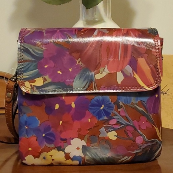 Patricia Nash Handbags - 🎉HP🎉NWT Patricia Nash Balluri Crossbody Bag